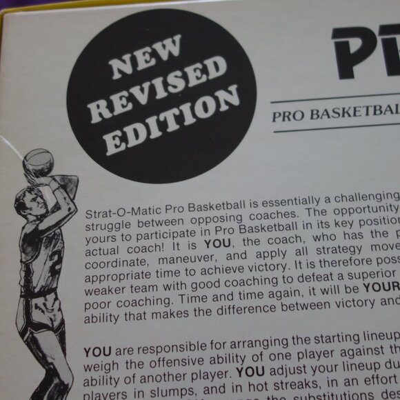 Vintage 1981 Strat-O-Magic Pro Basketball with Larry Bird & Magic Johnson - Picture 6 of 16